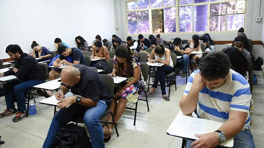 Encceja 2026 abre inscrições gratuitas até 15 de maio; veja como participar