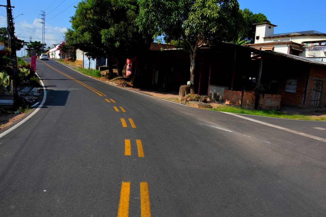 GEA avança com mais de 18 km de pavimentação nas zonas Norte e Sul de Macapá